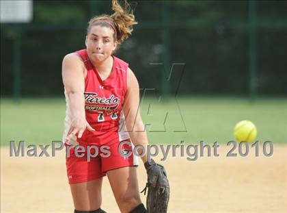 Thumbnail 2 in Chapel Field Christian @ Tuxedo (Section 9 Class C Semifinal) photogallery.
