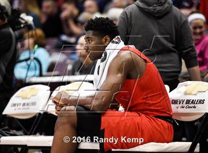 Thumbnail 3 in Rainier Beach vs. Oak Hill  (Bass Pro Tournament of Champions) photogallery.