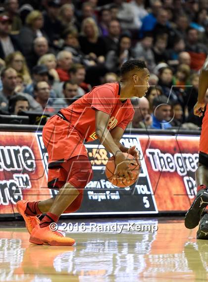 Thumbnail 2 in Rainier Beach vs. Oak Hill  (Bass Pro Tournament of Champions) photogallery.