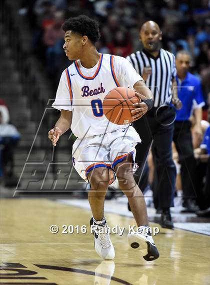 Thumbnail 2 in Rainier Beach vs. Oak Hill  (Bass Pro Tournament of Champions) photogallery.