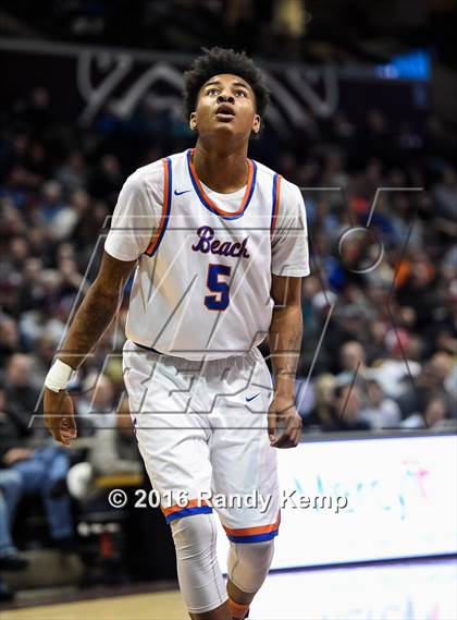 Thumbnail 2 in Rainier Beach vs. Oak Hill  (Bass Pro Tournament of Champions) photogallery.