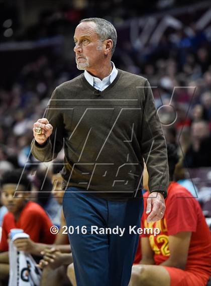 Thumbnail 1 in Rainier Beach vs. Oak Hill  (Bass Pro Tournament of Champions) photogallery.