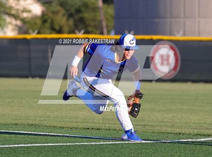 Thumbnail 1 in Corsicana vs. Forney (UIL 5A Bi-District) photogallery.
