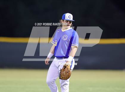 Thumbnail 2 in Corsicana vs. Forney (UIL 5A Bi-District) photogallery.
