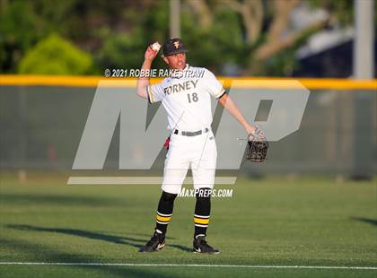 Thumbnail 2 in Corsicana vs. Forney (UIL 5A Bi-District) photogallery.