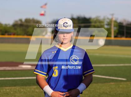 Thumbnail 2 in Corsicana vs. Forney (UIL 5A Bi-District) photogallery.