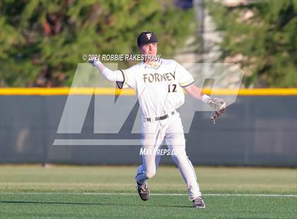 Thumbnail 1 in Corsicana vs. Forney (UIL 5A Bi-District) photogallery.