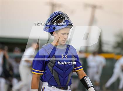 Thumbnail 1 in Corsicana vs. Forney (UIL 5A Bi-District) photogallery.