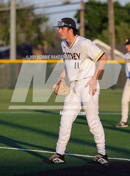 Thumbnail 3 in Corsicana vs. Forney (UIL 5A Bi-District) photogallery.