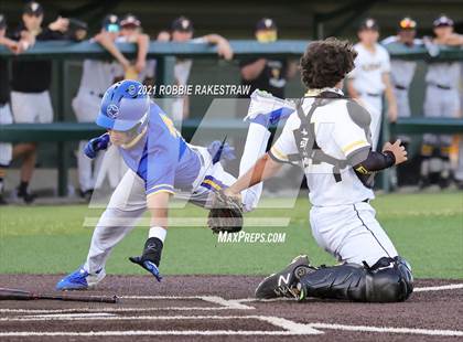 Thumbnail 3 in Corsicana vs. Forney (UIL 5A Bi-District) photogallery.