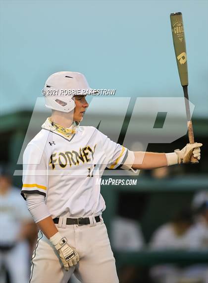 Thumbnail 1 in Corsicana vs. Forney (UIL 5A Bi-District) photogallery.