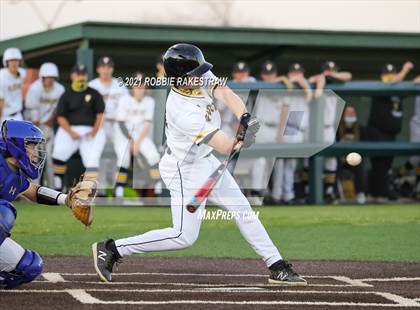 Thumbnail 1 in Corsicana vs. Forney (UIL 5A Bi-District) photogallery.