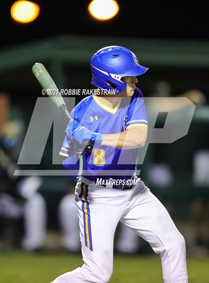 Thumbnail 2 in Corsicana vs. Forney (UIL 5A Bi-District) photogallery.
