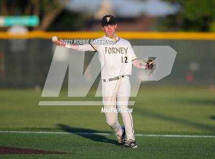 Thumbnail 3 in Corsicana vs. Forney (UIL 5A Bi-District) photogallery.