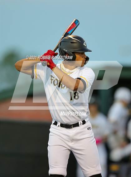 Thumbnail 3 in Corsicana vs. Forney (UIL 5A Bi-District) photogallery.