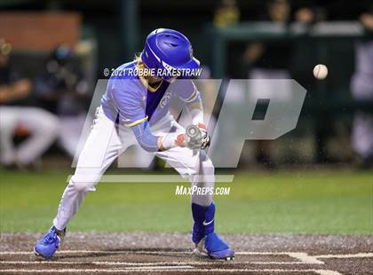 Thumbnail 2 in Corsicana vs. Forney (UIL 5A Bi-District) photogallery.