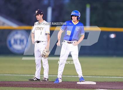 Thumbnail 3 in Corsicana vs. Forney (UIL 5A Bi-District) photogallery.