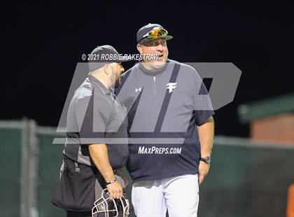 Thumbnail 2 in Corsicana vs. Forney (UIL 5A Bi-District) photogallery.