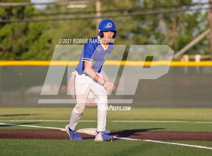 Thumbnail 3 in Corsicana vs. Forney (UIL 5A Bi-District) photogallery.