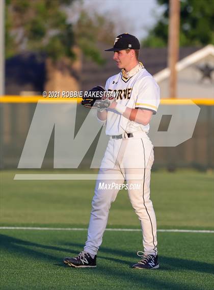 Thumbnail 2 in Corsicana vs. Forney (UIL 5A Bi-District) photogallery.