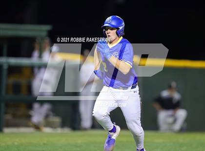 Thumbnail 1 in Corsicana vs. Forney (UIL 5A Bi-District) photogallery.