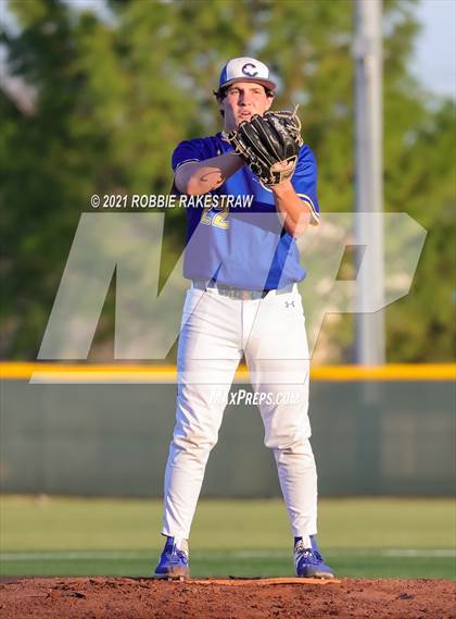 Thumbnail 1 in Corsicana vs. Forney (UIL 5A Bi-District) photogallery.
