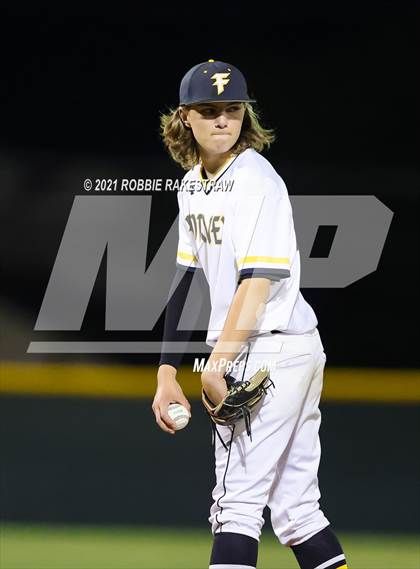 Thumbnail 1 in Corsicana vs. Forney (UIL 5A Bi-District) photogallery.