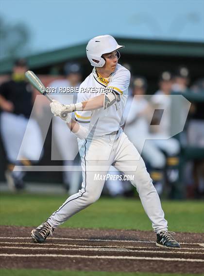 Thumbnail 2 in Corsicana vs. Forney (UIL 5A Bi-District) photogallery.