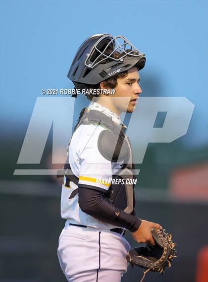 Thumbnail 2 in Corsicana vs. Forney (UIL 5A Bi-District) photogallery.