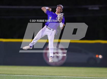 Thumbnail 3 in Corsicana vs. Forney (UIL 5A Bi-District) photogallery.