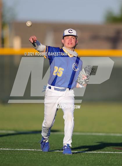 Thumbnail 3 in Corsicana vs. Forney (UIL 5A Bi-District) photogallery.