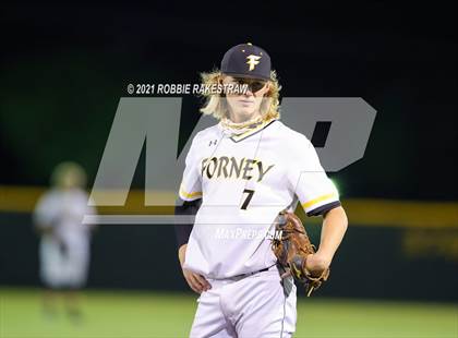Thumbnail 3 in Corsicana vs. Forney (UIL 5A Bi-District) photogallery.