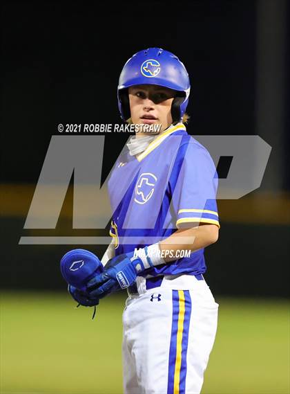 Thumbnail 3 in Corsicana vs. Forney (UIL 5A Bi-District) photogallery.