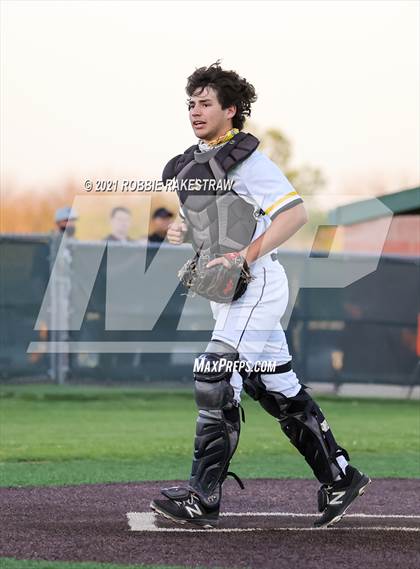Thumbnail 1 in Corsicana vs. Forney (UIL 5A Bi-District) photogallery.