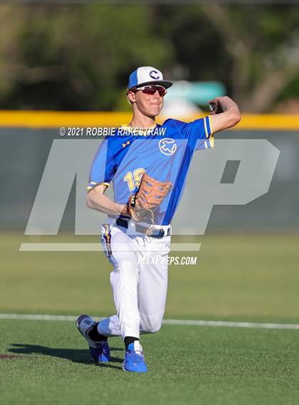 Thumbnail 3 in Corsicana vs. Forney (UIL 5A Bi-District) photogallery.