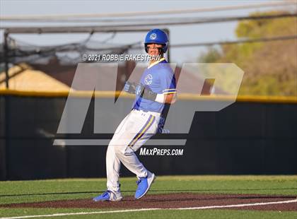 Thumbnail 3 in Corsicana vs. Forney (UIL 5A Bi-District) photogallery.