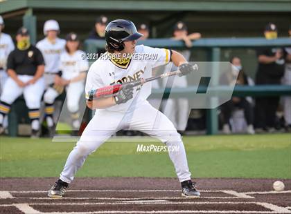 Thumbnail 2 in Corsicana vs. Forney (UIL 5A Bi-District) photogallery.