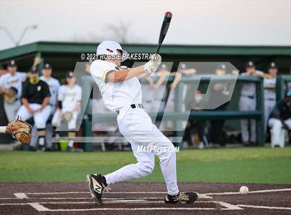 Thumbnail 3 in Corsicana vs. Forney (UIL 5A Bi-District) photogallery.
