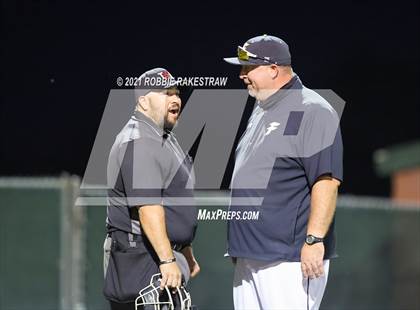 Thumbnail 1 in Corsicana vs. Forney (UIL 5A Bi-District) photogallery.