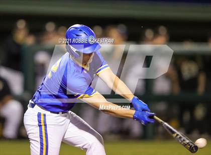 Thumbnail 2 in Corsicana vs. Forney (UIL 5A Bi-District) photogallery.