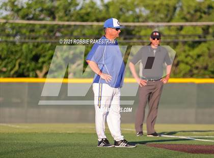 Thumbnail 2 in Corsicana vs. Forney (UIL 5A Bi-District) photogallery.