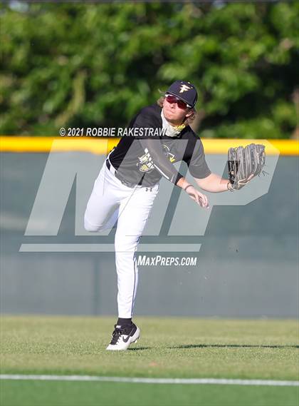 Thumbnail 2 in Corsicana vs. Forney (UIL 5A Bi-District) photogallery.
