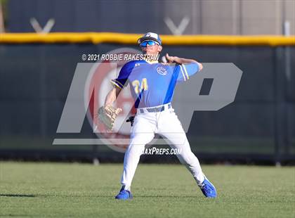 Thumbnail 2 in Corsicana vs. Forney (UIL 5A Bi-District) photogallery.