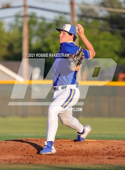 Thumbnail 3 in Corsicana vs. Forney (UIL 5A Bi-District) photogallery.