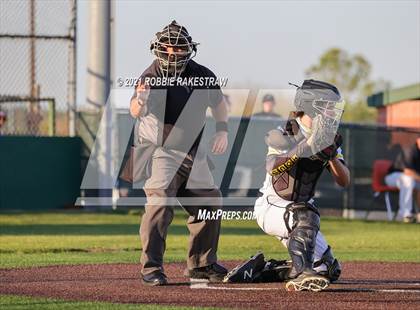 Thumbnail 3 in Corsicana vs. Forney (UIL 5A Bi-District) photogallery.