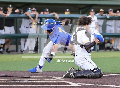 Thumbnail 2 in Corsicana vs. Forney (UIL 5A Bi-District) photogallery.