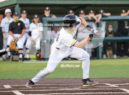 Thumbnail 2 in Corsicana vs. Forney (UIL 5A Bi-District) photogallery.