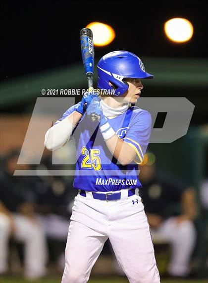 Thumbnail 2 in Corsicana vs. Forney (UIL 5A Bi-District) photogallery.