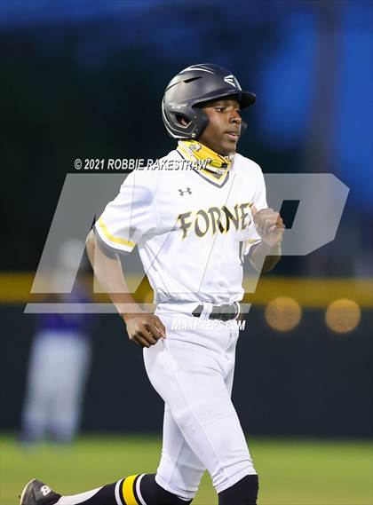 Thumbnail 3 in Corsicana vs. Forney (UIL 5A Bi-District) photogallery.