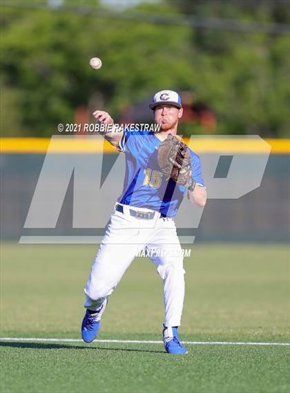 Thumbnail 3 in Corsicana vs. Forney (UIL 5A Bi-District) photogallery.